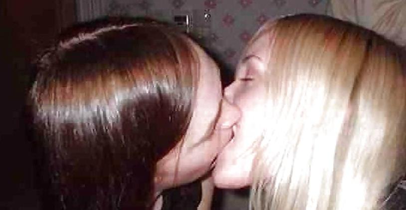 24P Amateur Lesbian Girls