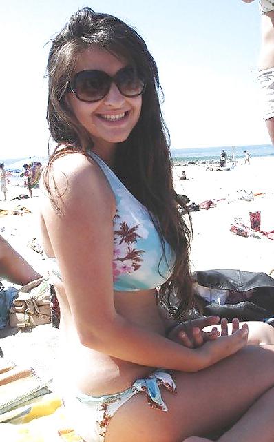 25P Beautiful Busty Amateur Brunette Gallery