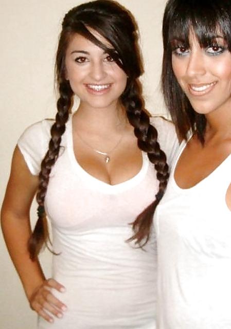 25P Beautiful Busty Amateur Brunette Gallery