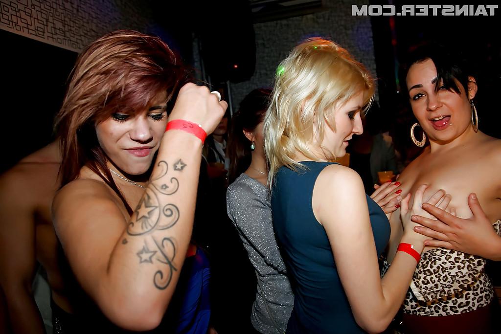 16P Jizz starving amateur hotties show off their blowjob skills at the club party