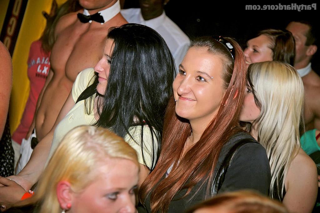 16P Slutty amateur gals showcasing their blowjob skills at the drunk party