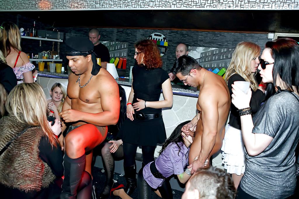 16P Sassy amateurs getting dirty at the party in the night club