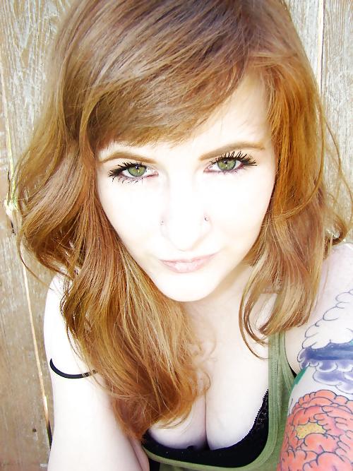 25P Amateur Redheads