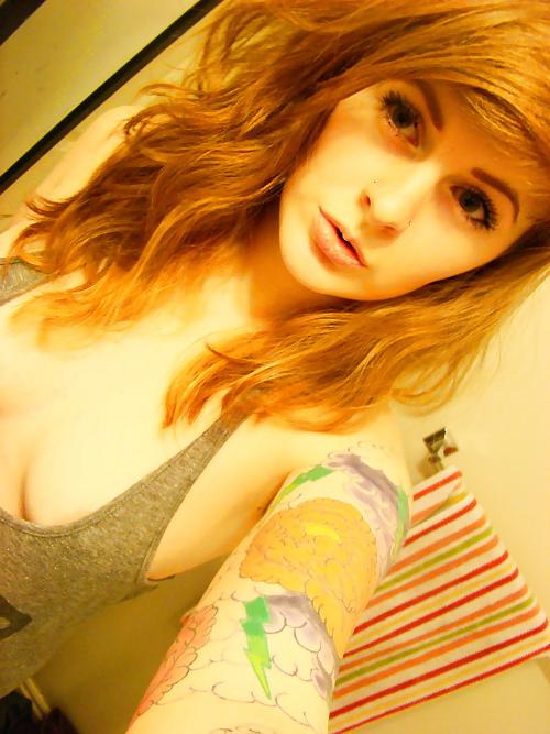 25P Amateur Redheads