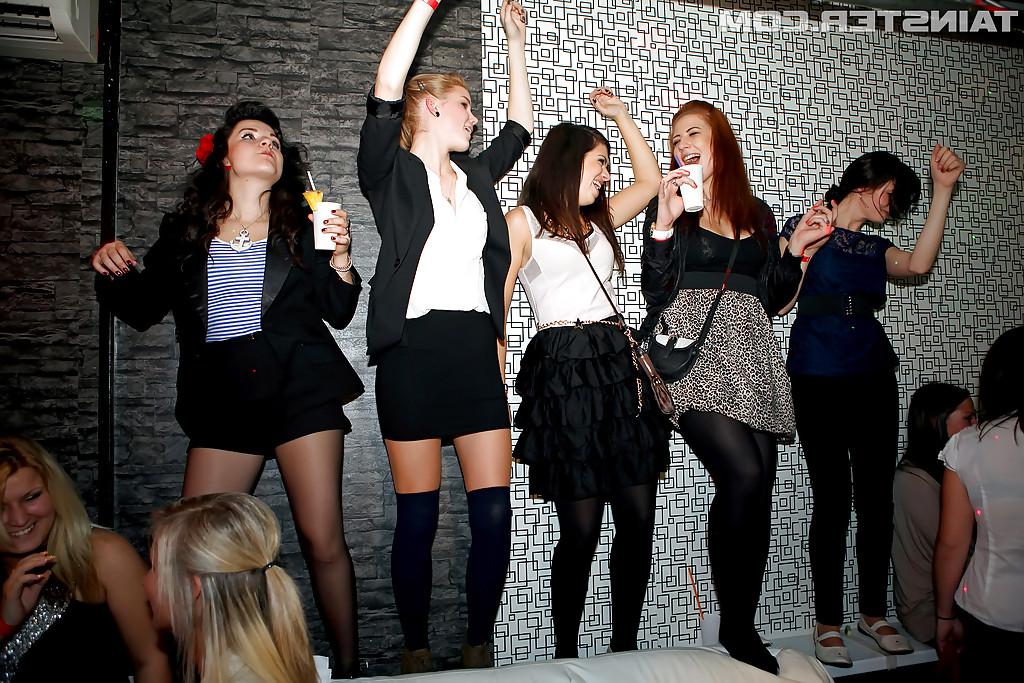 16P Nasty amateur lassies show off their blowjob skills at the drunk party