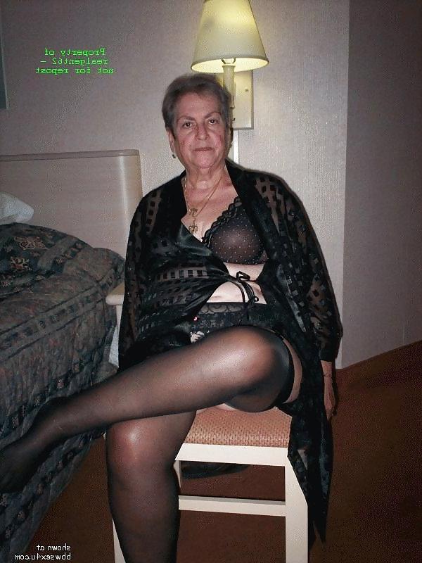 25P Geile amateur omas