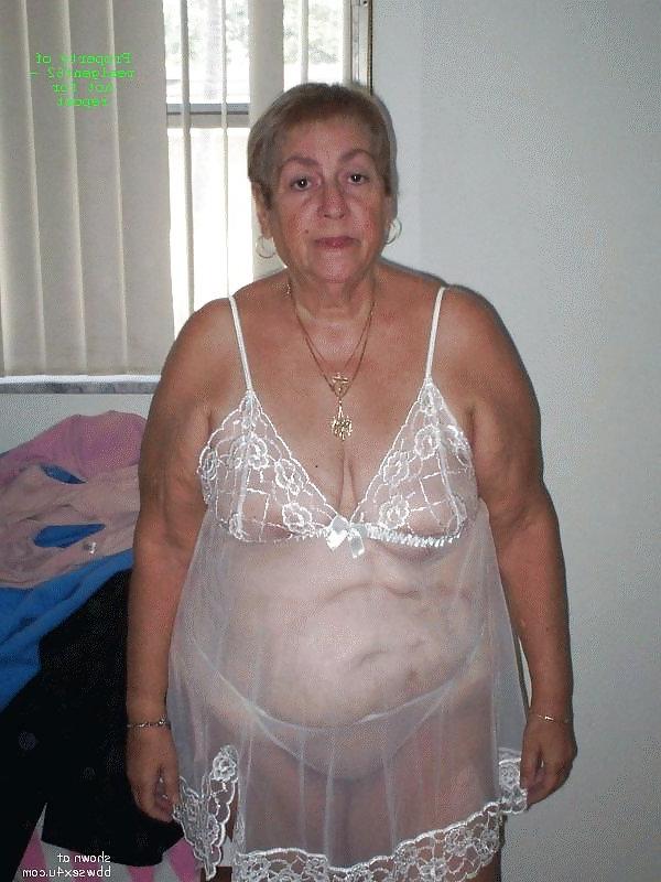 25P Geile amateur omas