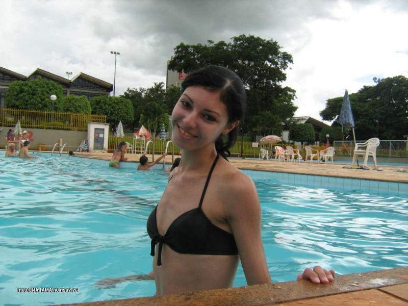 16P Pictures of an amateur horny naughty gf giving a nice blowjob