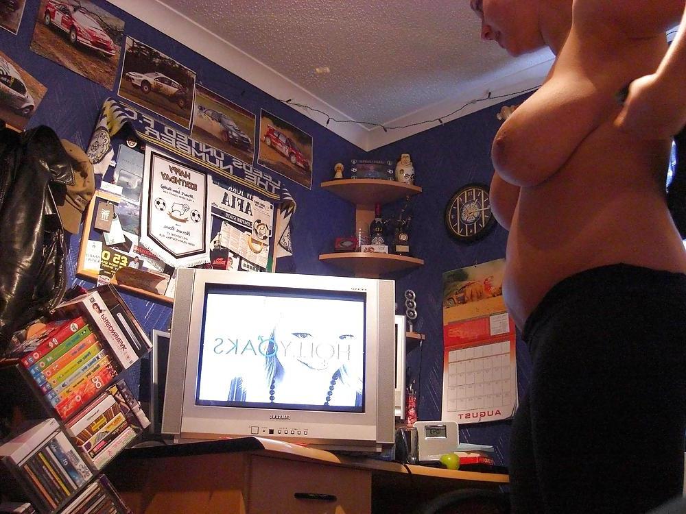 25P HOT CHUBBY AMATEUR GIRLS I