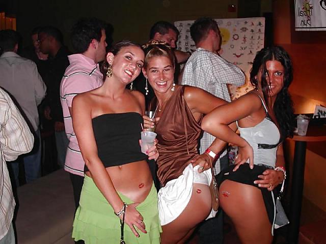 25P Hot girls & pussy amateur. 