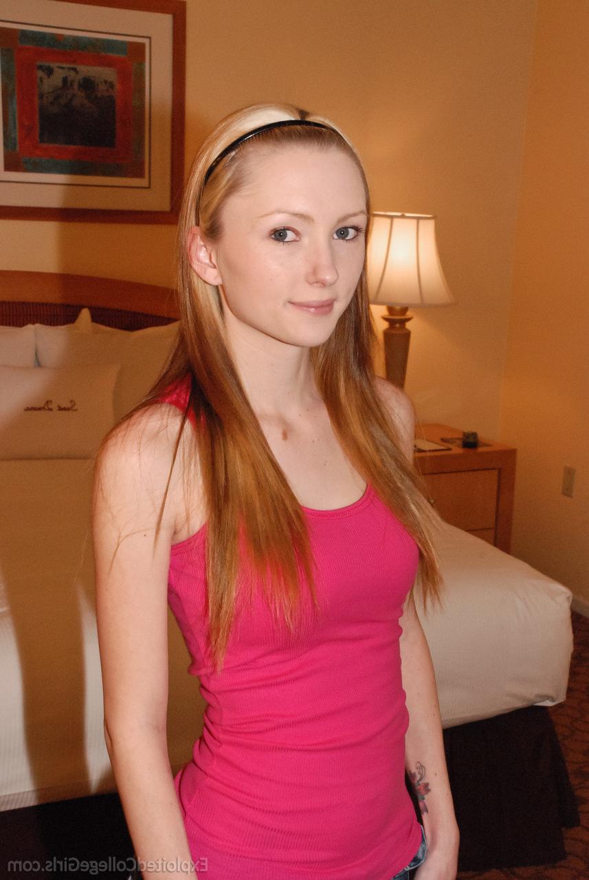 16P Amateur college blowjob