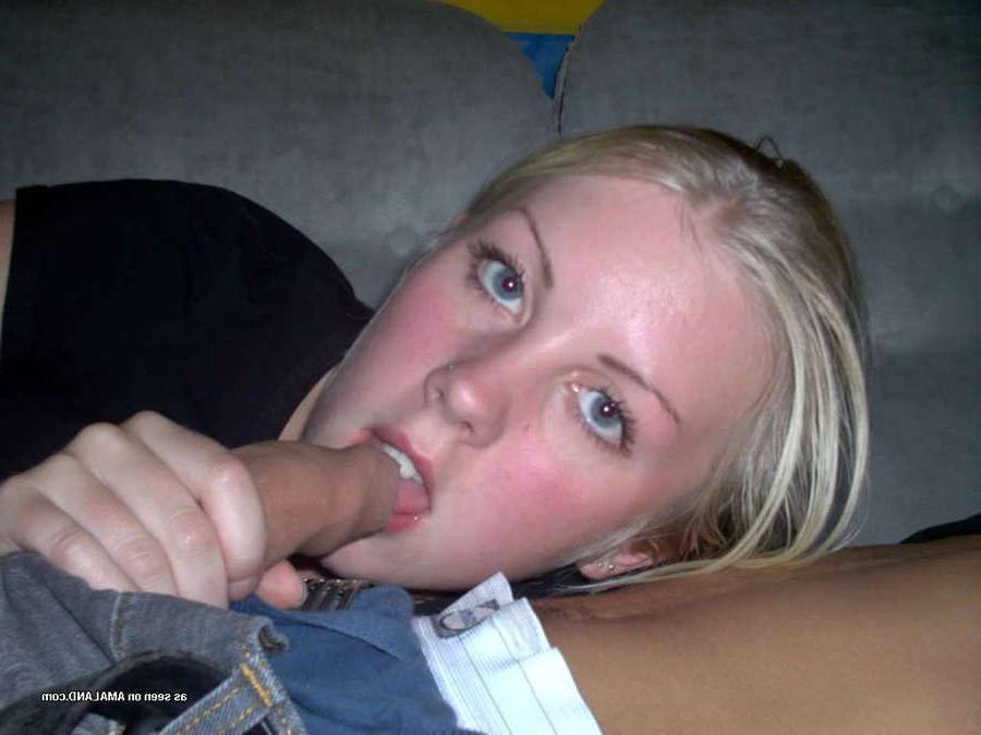 16P Nice pictures of a horny amateur bitch sucking a boner and a dildo