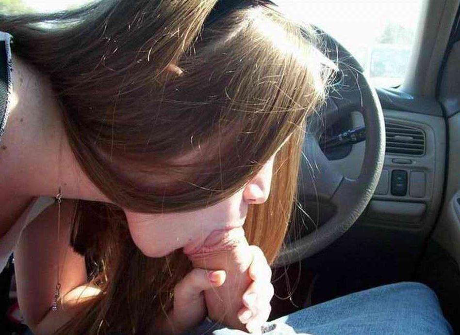16P Horny amateur girlfriends in hardcore blowjob pics