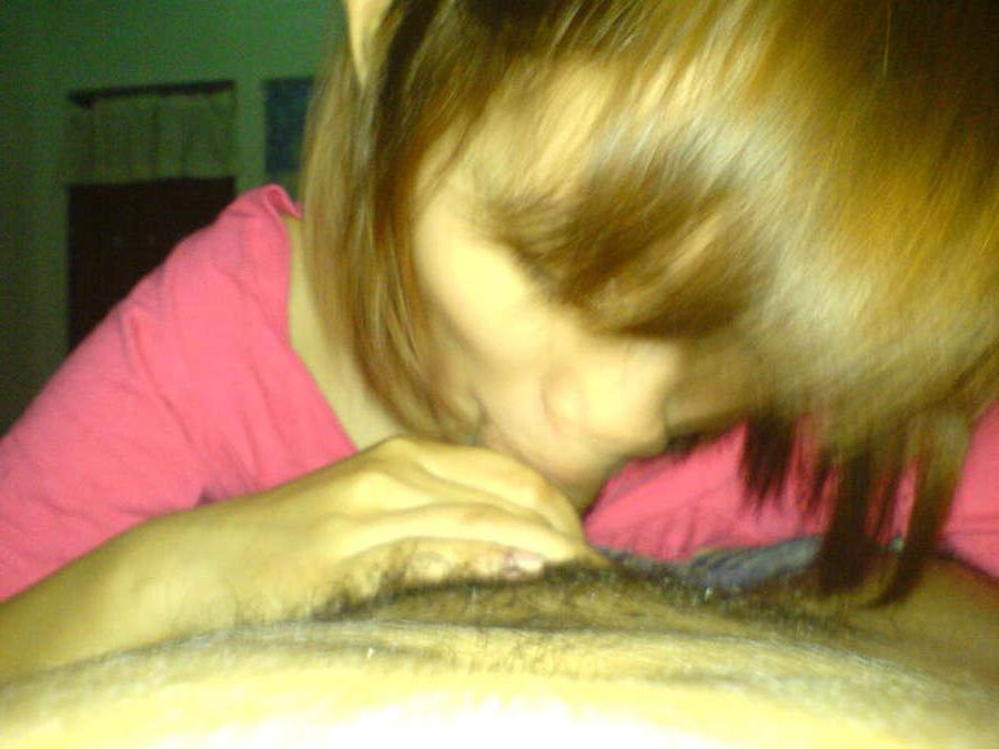 16P Photos of amateur girls who love sucking stiff cocks