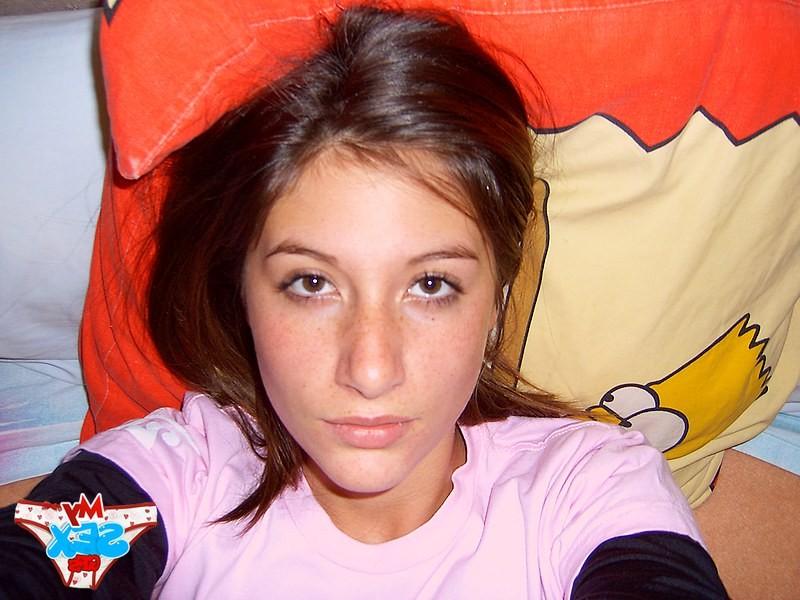 12P Girlfriend amateur blowjob was shot on the camera