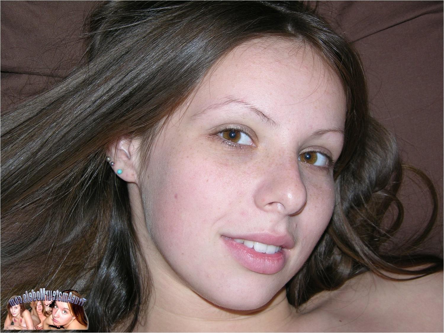 10P Hot Brunette Amateur Babe Modeling Nude