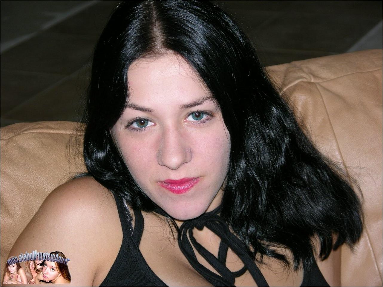 10P First Time Amateur Brunette Girl Modeling Nude