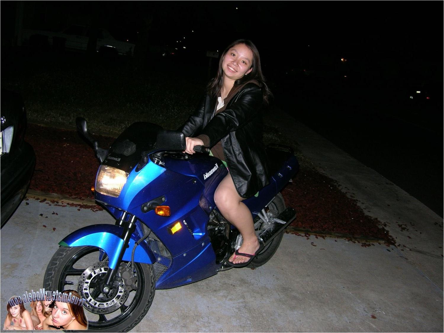 10P Amateur Teen Girl Spreads Nude On Motorcycle