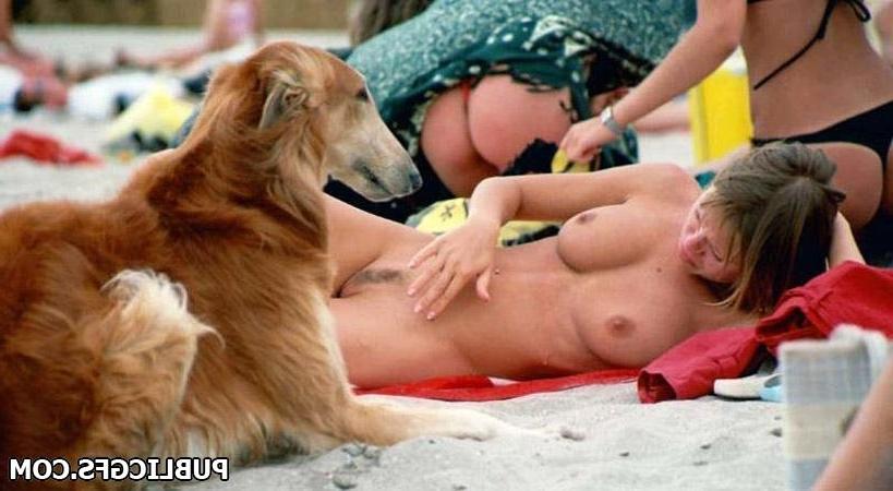 16P Naughty Amateur Nudist hotties flashing naked on the beach in public