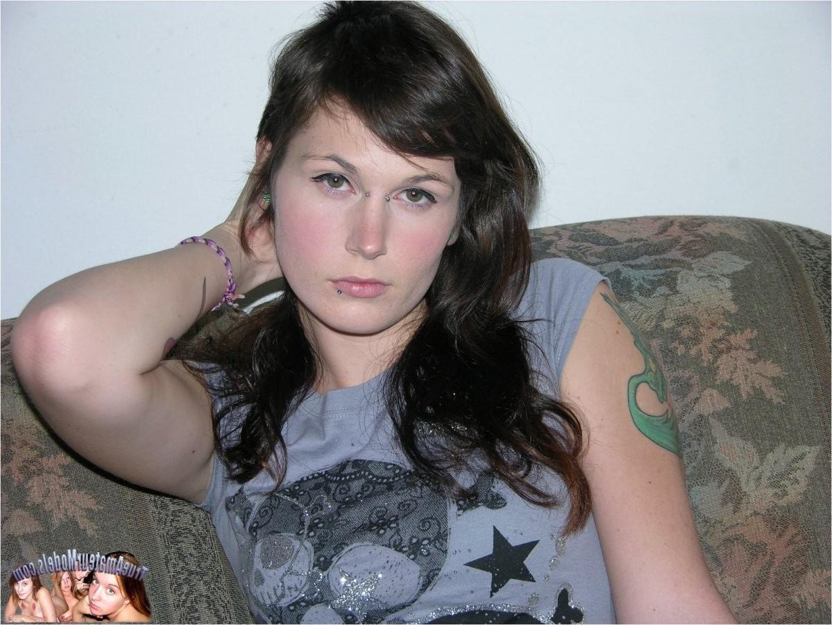 25P Hot Emo Amateur Newbie Spreading Her Unshaved Asshole And Pink Pussy Hole