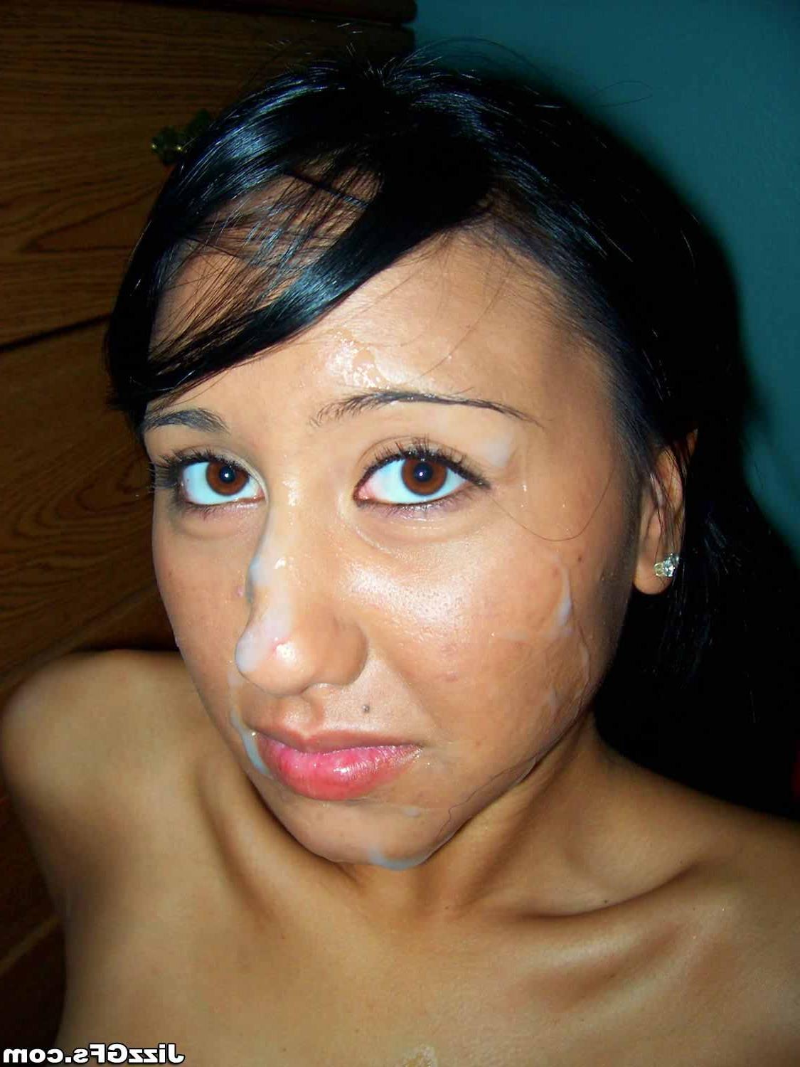 17P Asian amateur girl on blowjob action getting facial cum shot