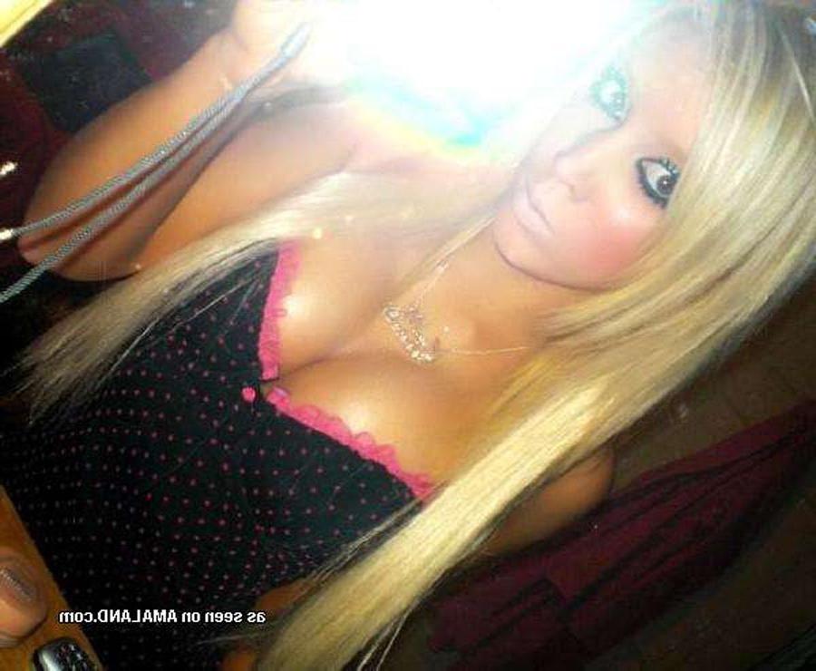 15P Hot non nude pics of amateur babes