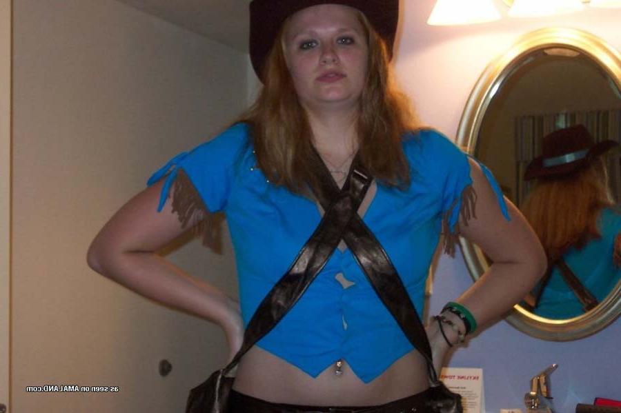 15P Real chubby amateur girlfriend having sex