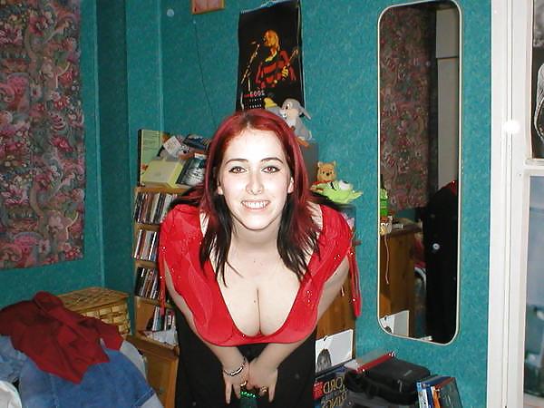 25P Natural Huge Titted British Amateur Girl Gallery