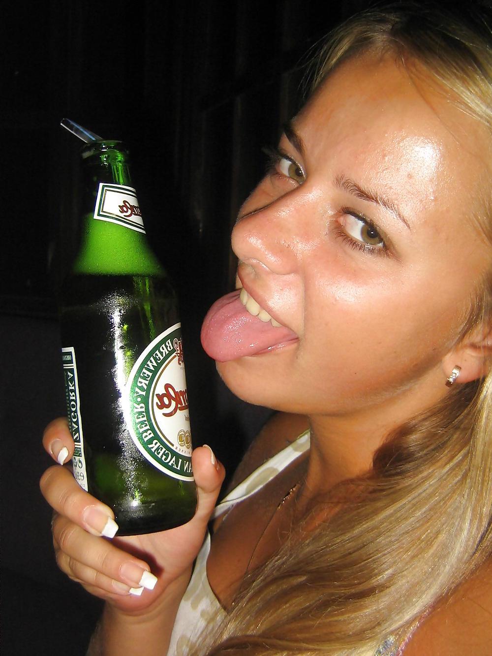 15P Amateur teens on vacation topless