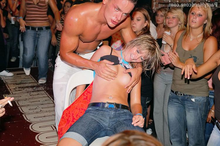 16P Blowjobs in sex party with hot amateur babes
