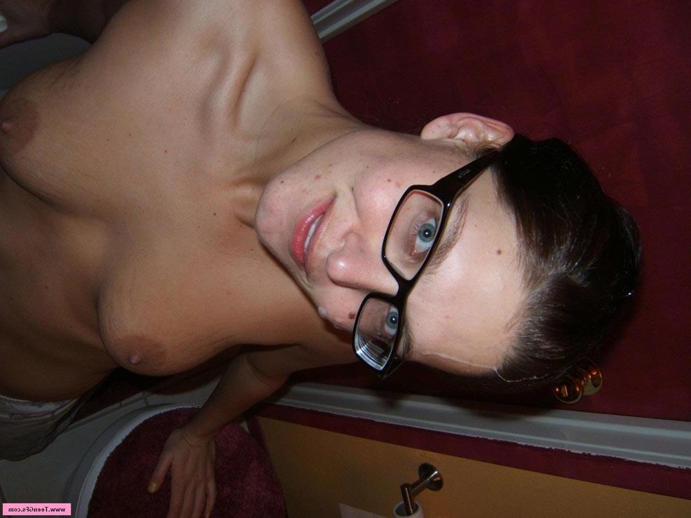 17P Brunette small tits amateur chick blowjob cumshot gf sex