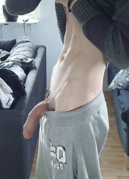16P Real amateur shows off his nice white cock