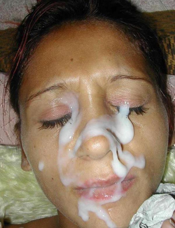 15P Real amateur girlfriends taking facials