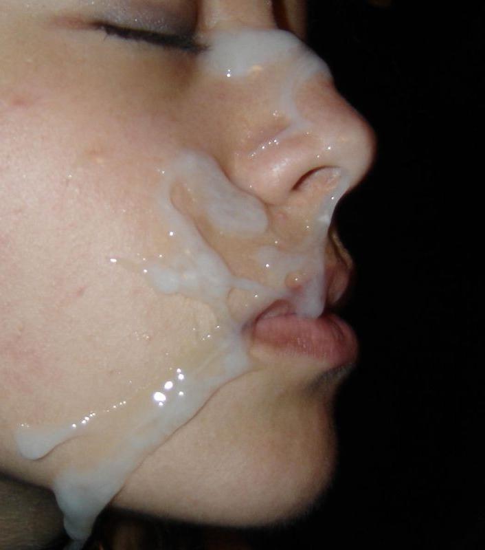 15P Real amateur girlfriends taking facials