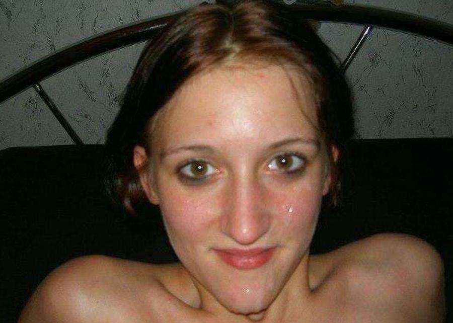 15P Real amateur girlfriends taking facials
