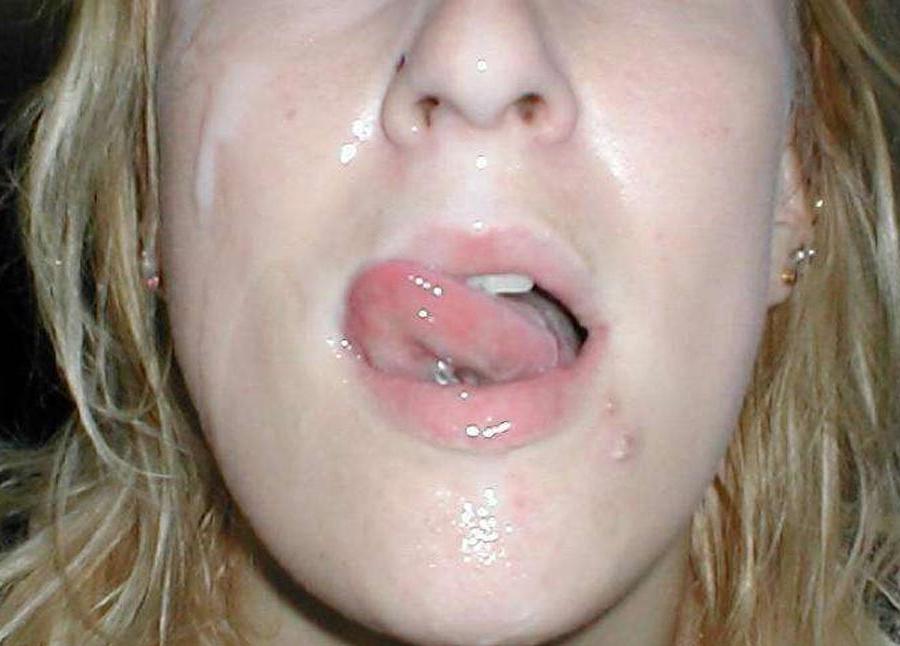15P Real amateur girlfriends taking facials