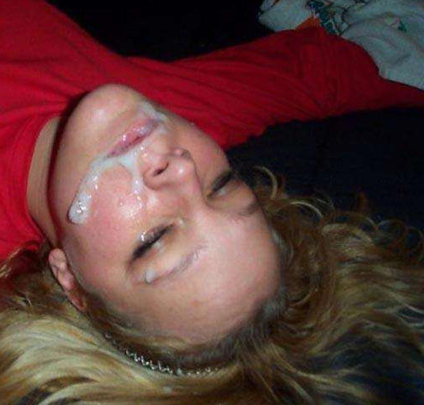 15P Real amateur girlfriends taking messy facials