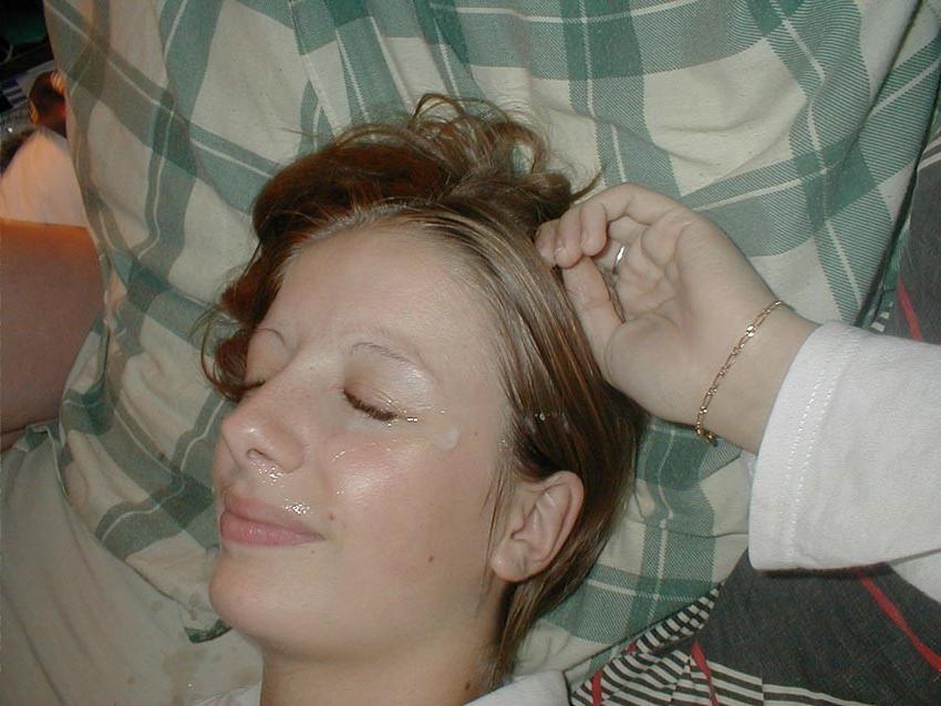 14P Real amateur girlfriends taking facials