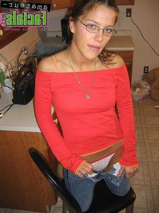 16P amateur blowjob and facial cumshot