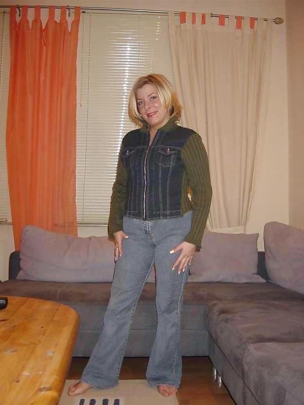 25P GERMAN AMATEUR GIRL III