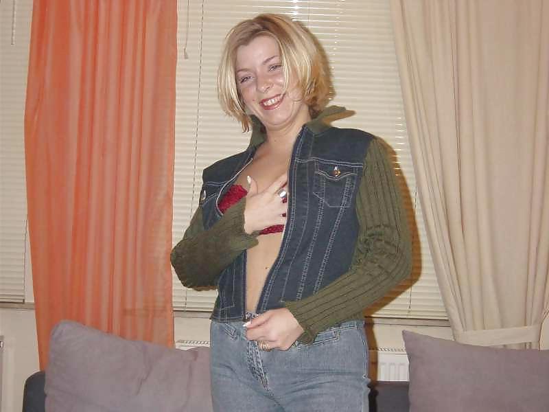 25P GERMAN AMATEUR GIRL III