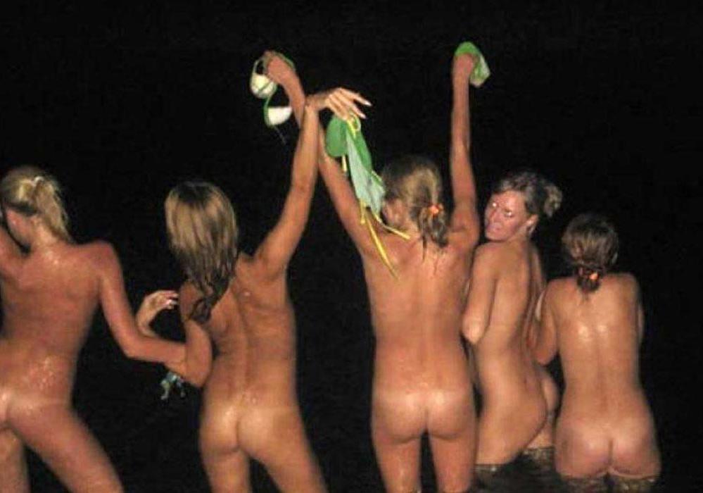 15P Really drunk amateur girlfriends going wild