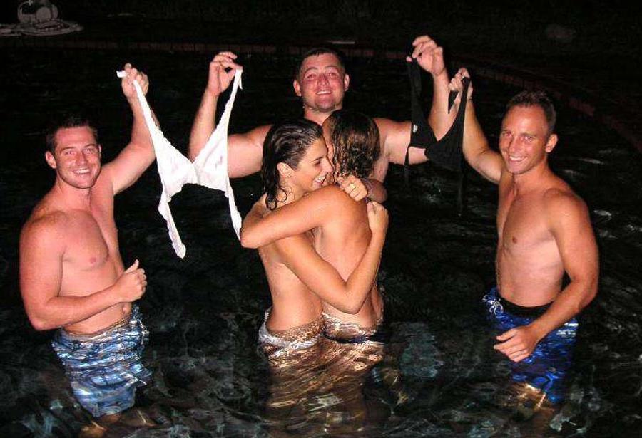 15P Really drunk amateur girlfriends going wild