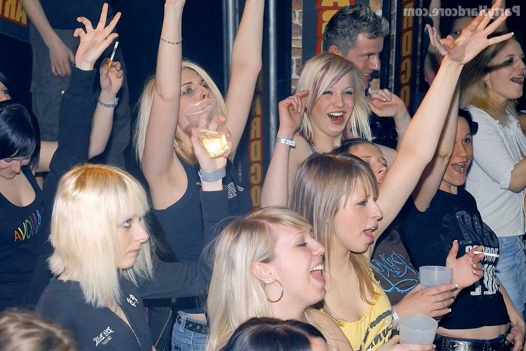 16P Party hardcore whit amateur chickes fucking