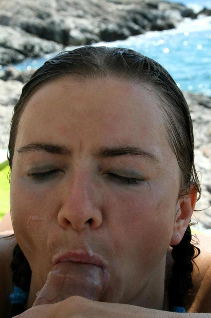 20P Amateur wife full blowjob on the beach