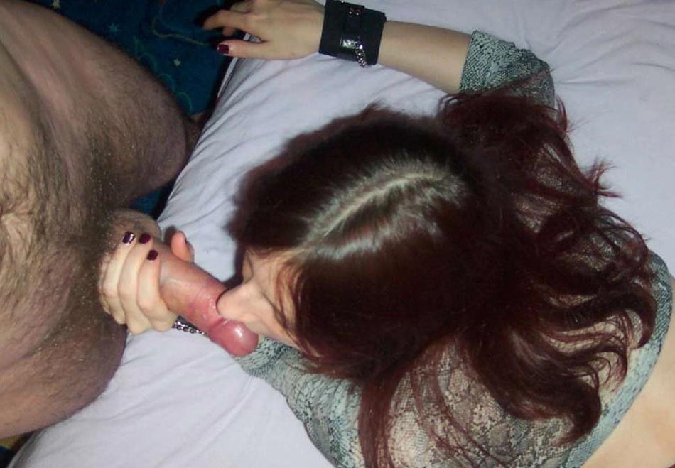 15P Real amateur girlfriends giving blowjobs