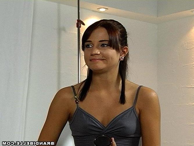 15P Amateur teens girls hardcore group sex with one pervert guy