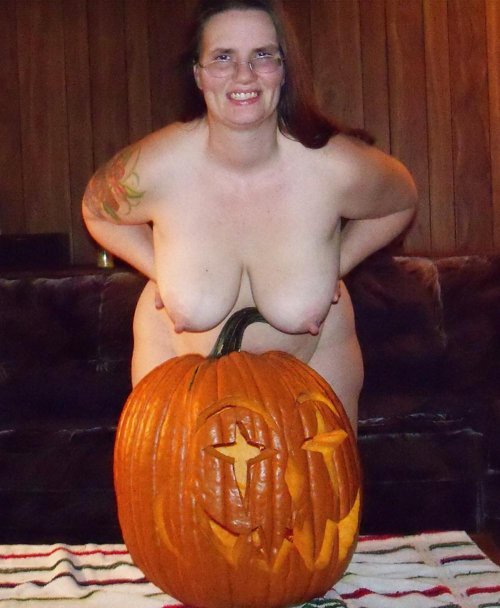 25P 31y.o USA amateur slut with saggy udders