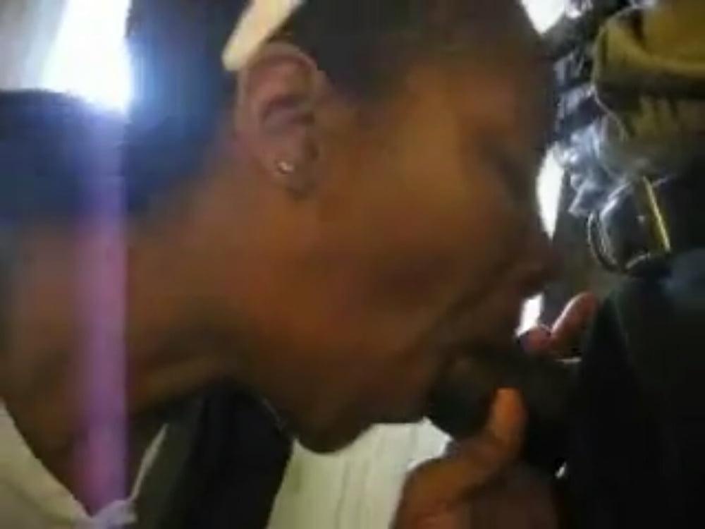 25P Hotel Guest Get A Blowjob From The Maid