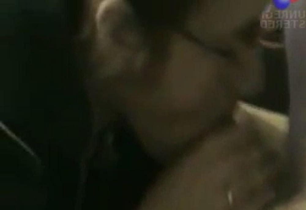 25P Married Wife Suck Neighbour's Dick Before Her Husband Return